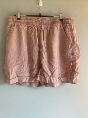 Universal Thread Satin Athletic Shorts in Blush Pink